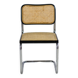 Black b32 chair by Marcel Breuer