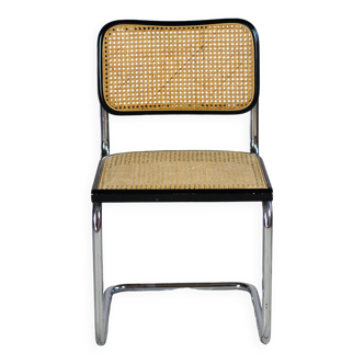 Chaise b32 noire par Marcel Breuer