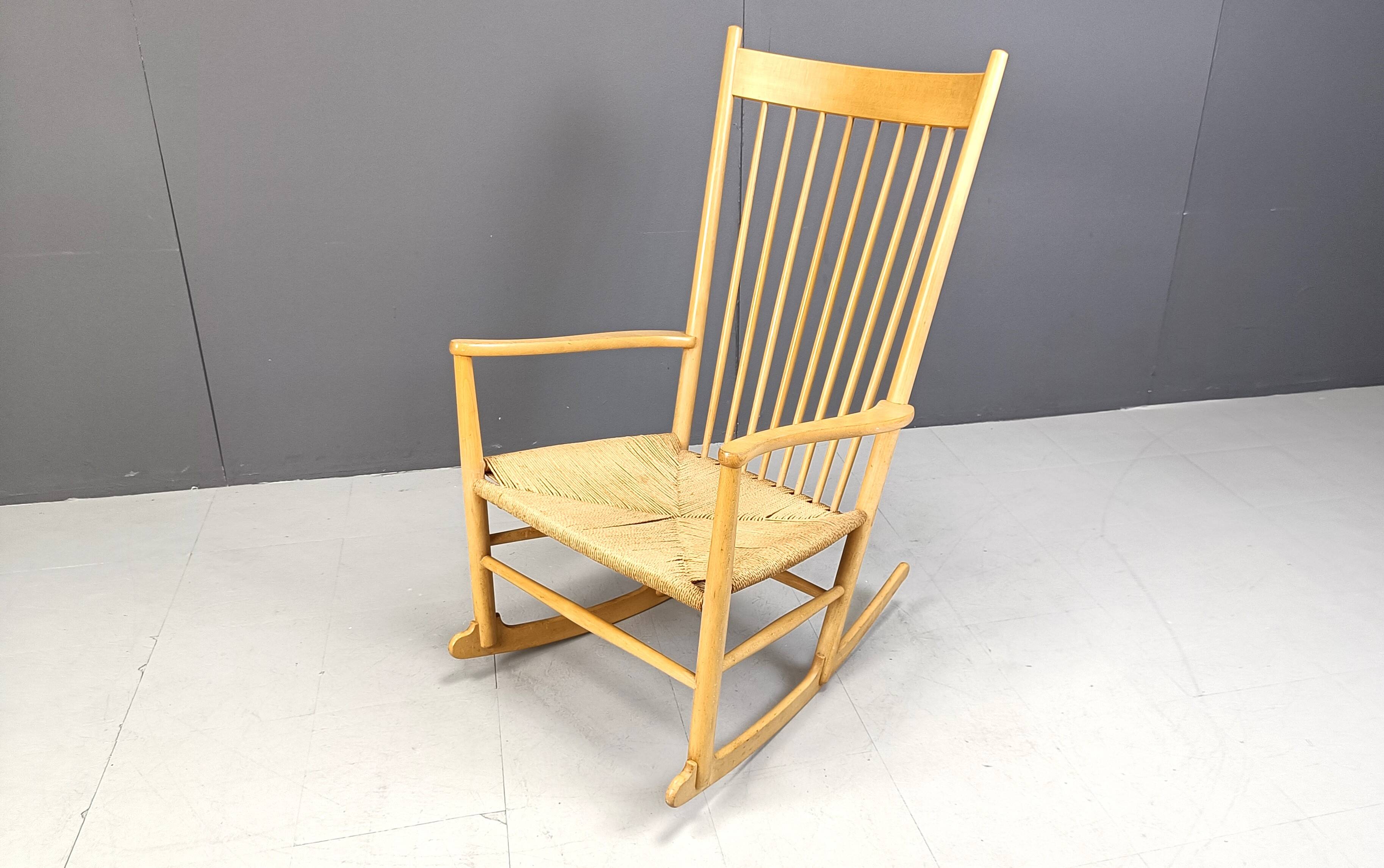 J16 rocking chair by Hans Wegner for FDB Mobler, 1960s