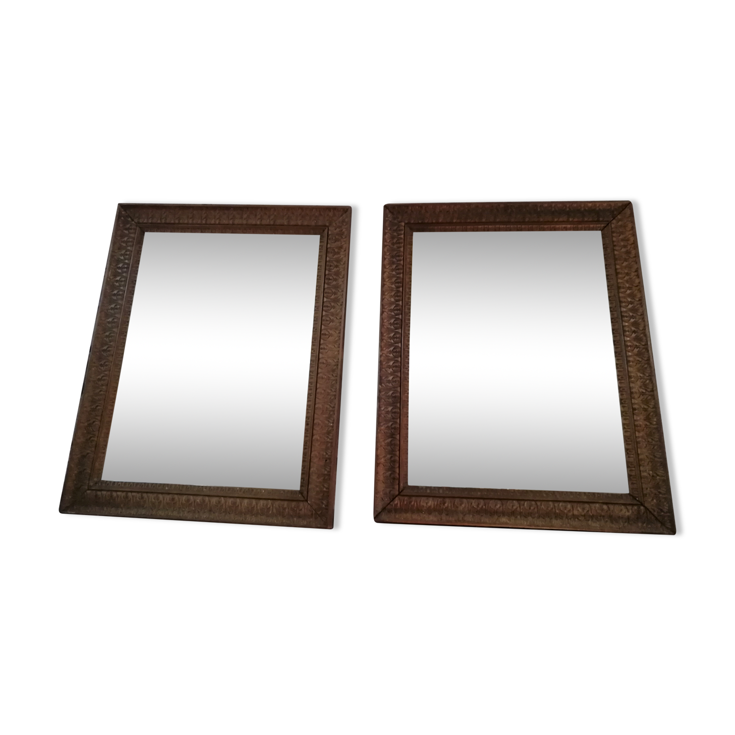 Pair of carved wooden mirrors 38x48cm