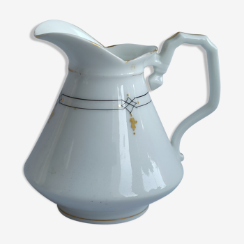 Pot à lait porcelaine du XIXe siècle