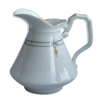 19th century porcelain milk pot