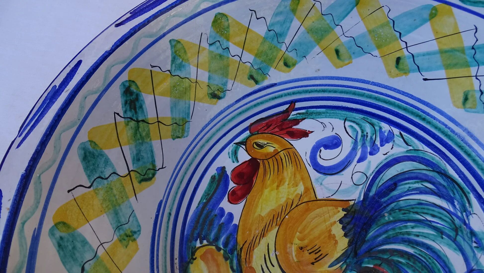 Grand lebrillo vintage en faïence espagnole Triana avec coq