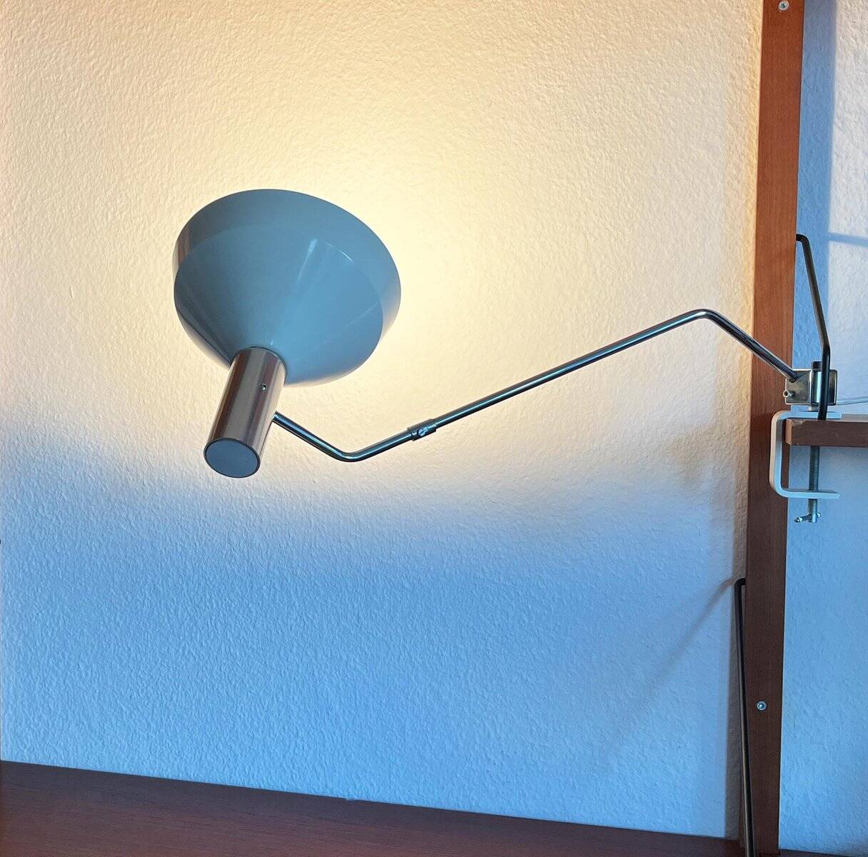 Mid-century minimalist Swiss table lamp with a clamp by Rosemarie and Rico Baltensweiler for Baltensweiler, 1950s.