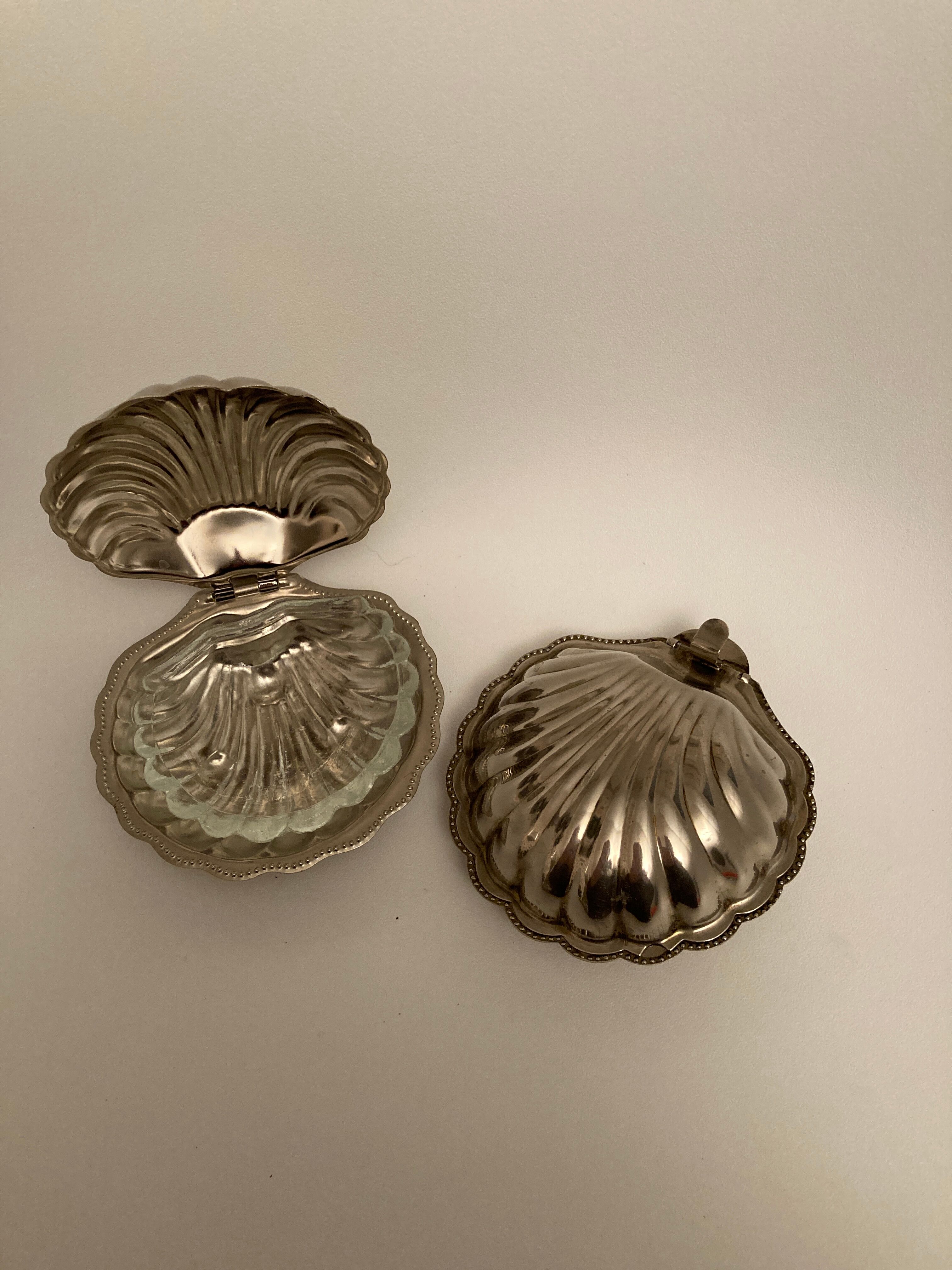 Butters scallops–vintage