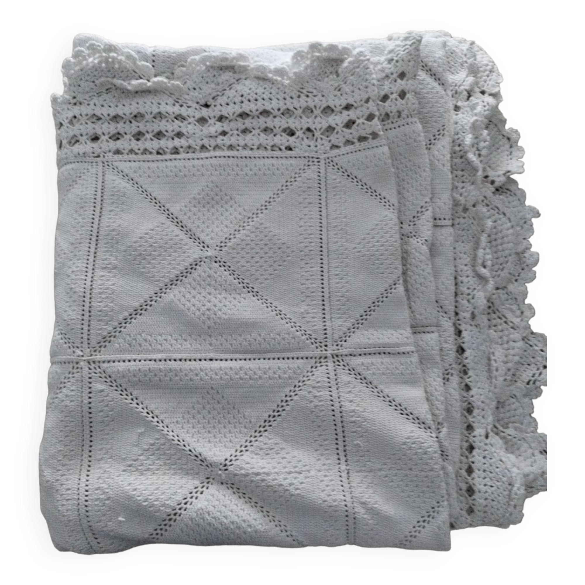VENDU - Ancien couvre-lit fait main dentelles et broderies - Le Grenier
