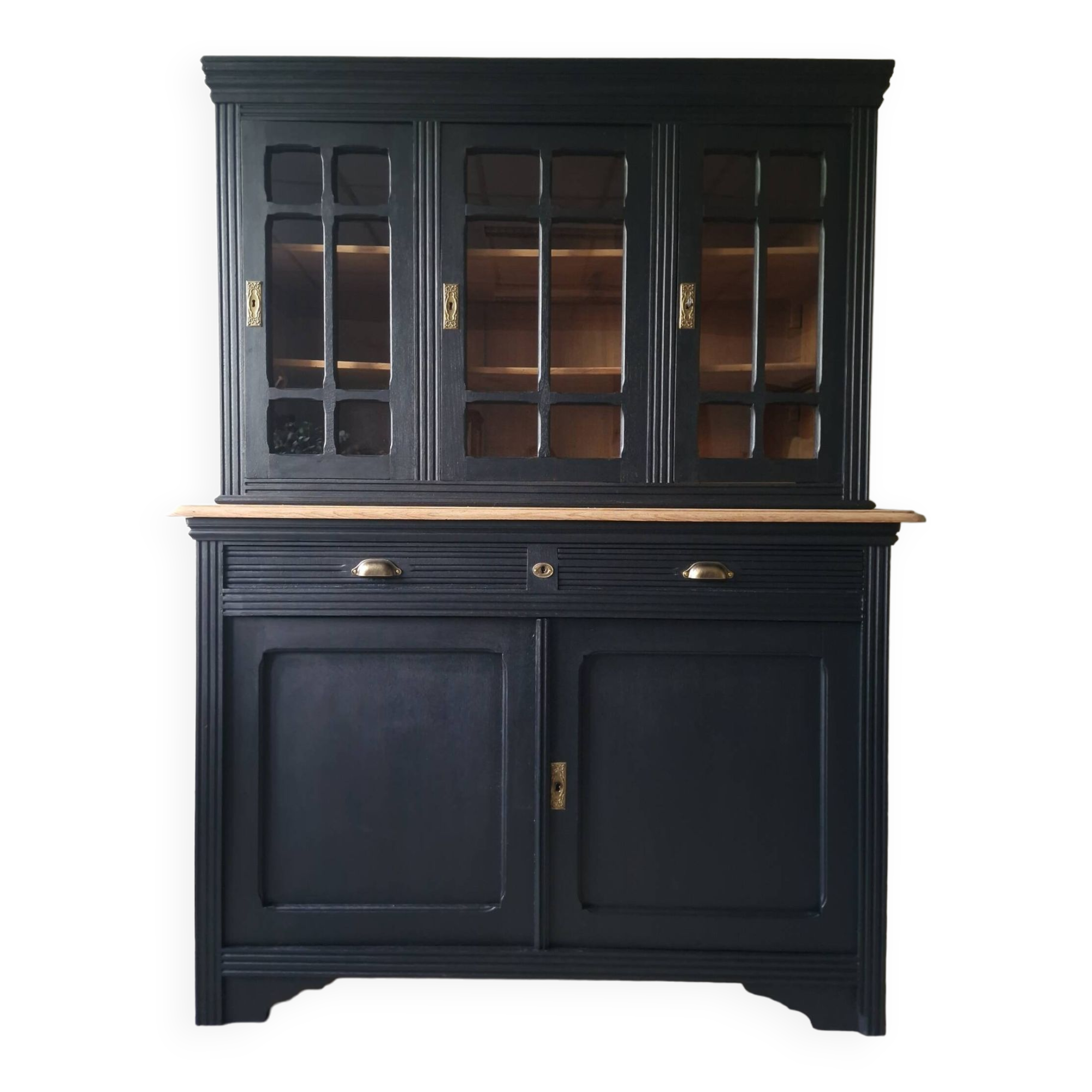 Old dresser