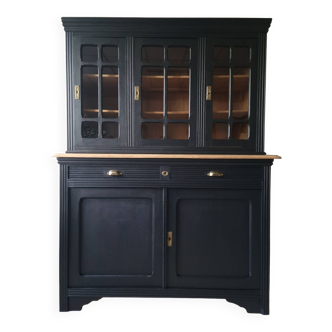 Old dresser