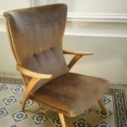 Fauteuil haut scandinave wing chair velour marron