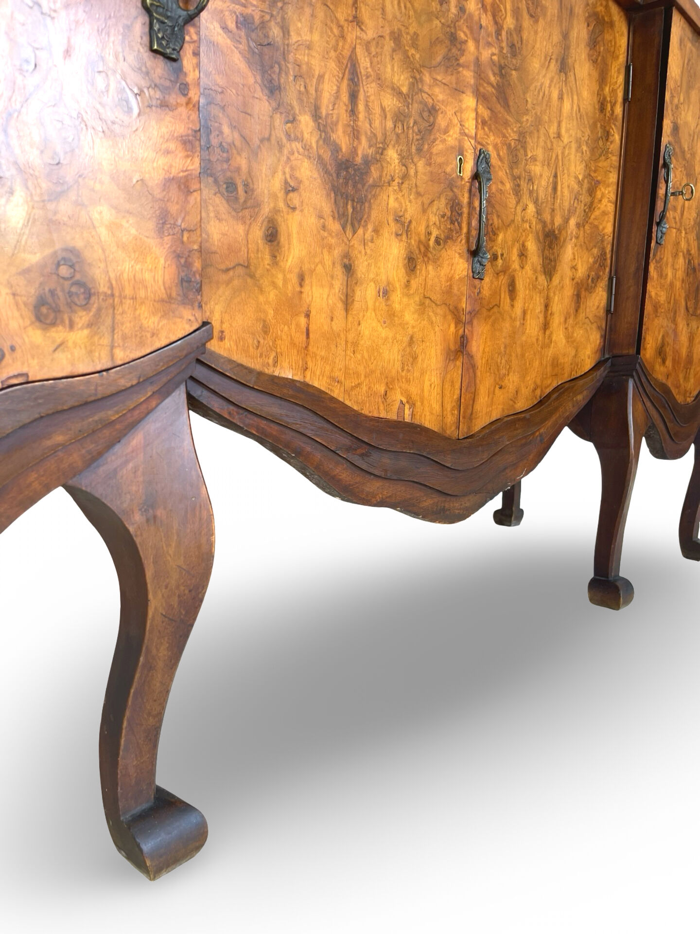 Walnut buffet, antique Italian, 1930s.