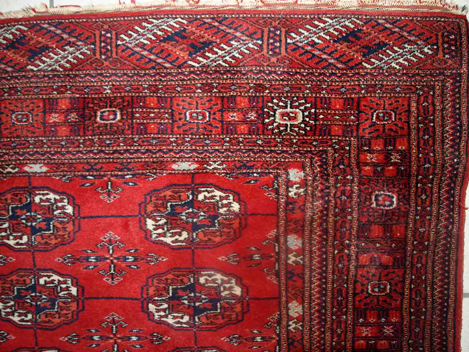 Vintage carpet Turkmen Tekke handmade 109cm