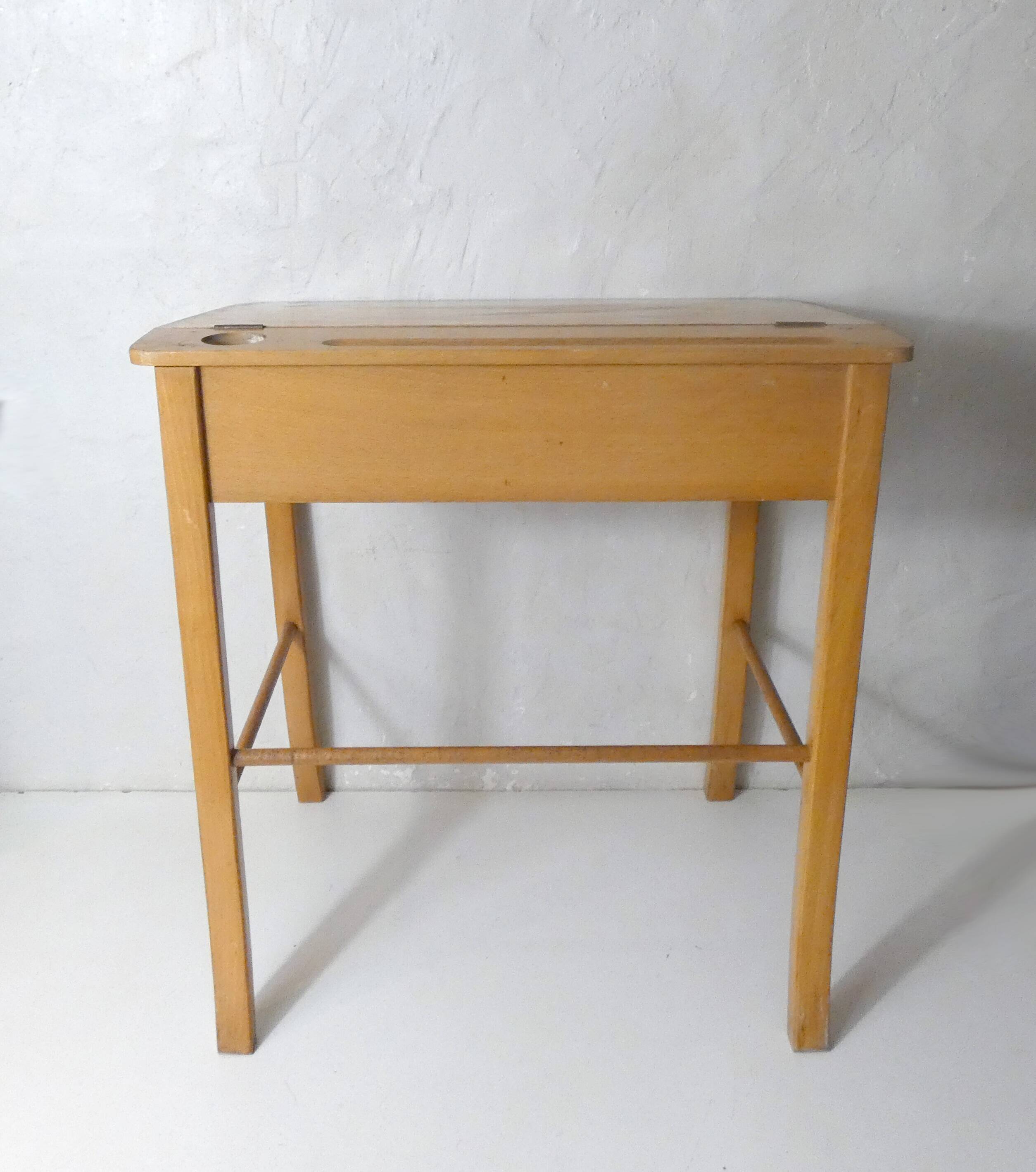 Desk + Baumann chair for children