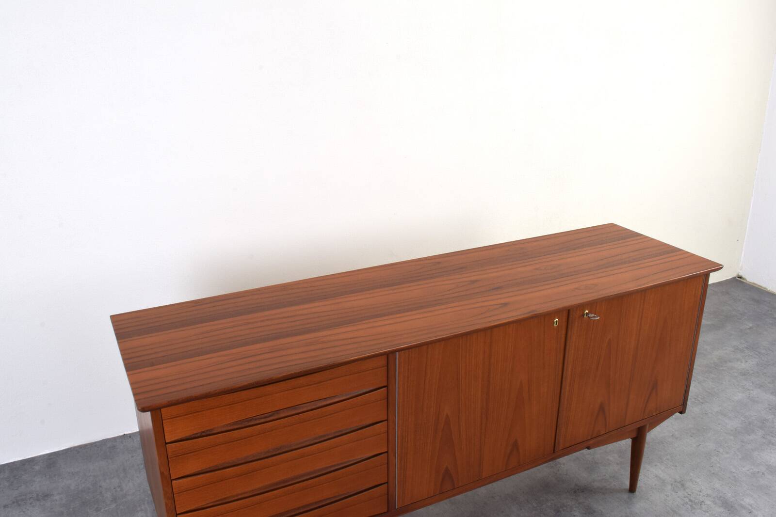 Teak enfilade from the mid-century by Frederik Kayser, 1960s.
