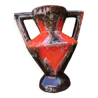 Ceramic vase from the 70s