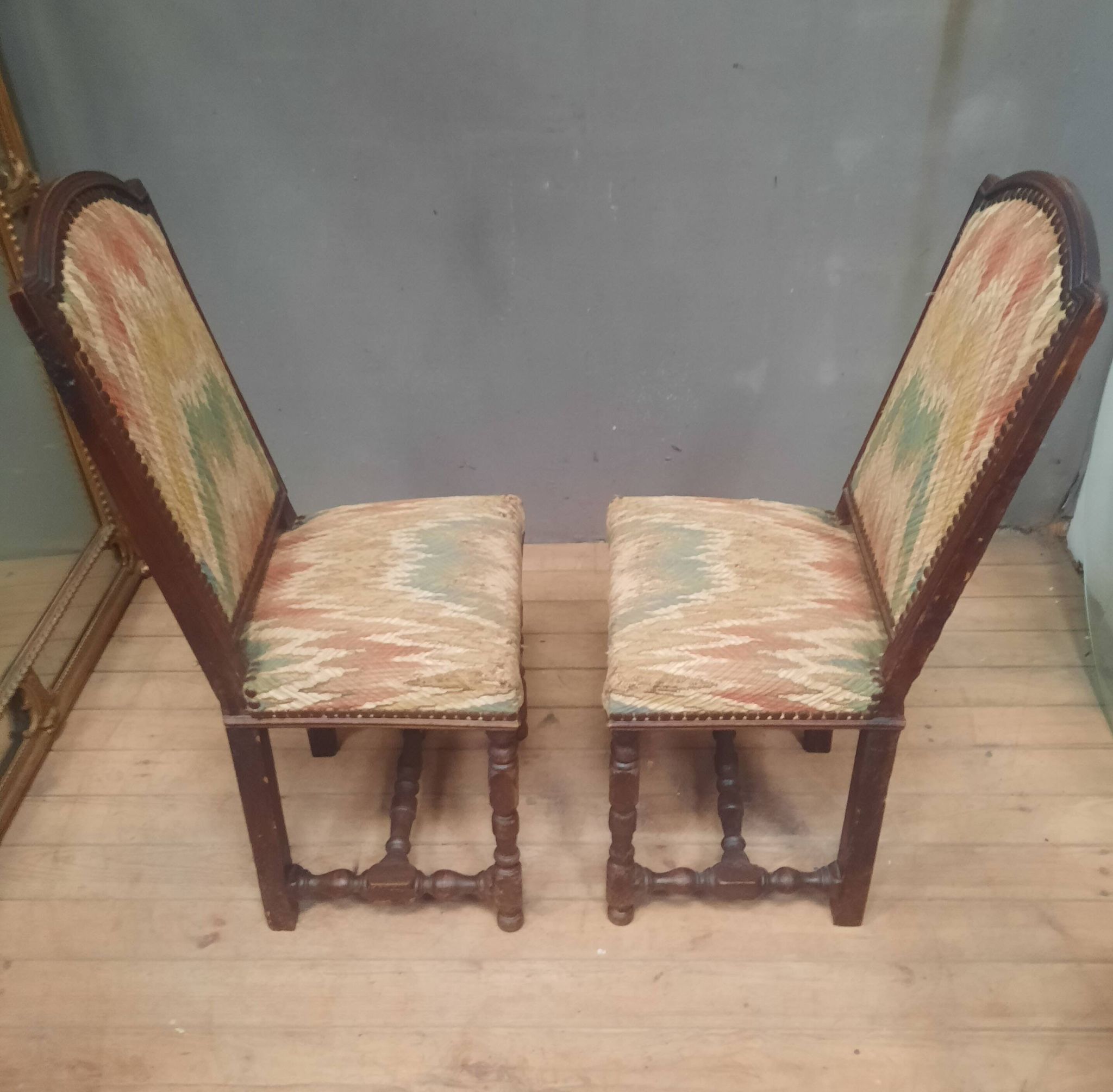 Paire de chaises d'époque Louis XIII
