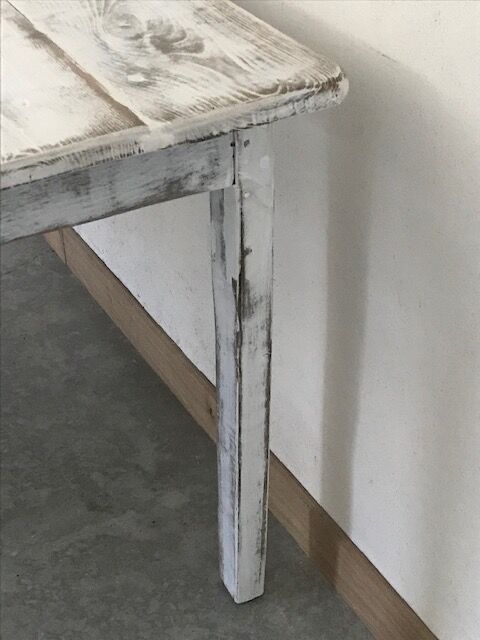White patinated farmhouse table