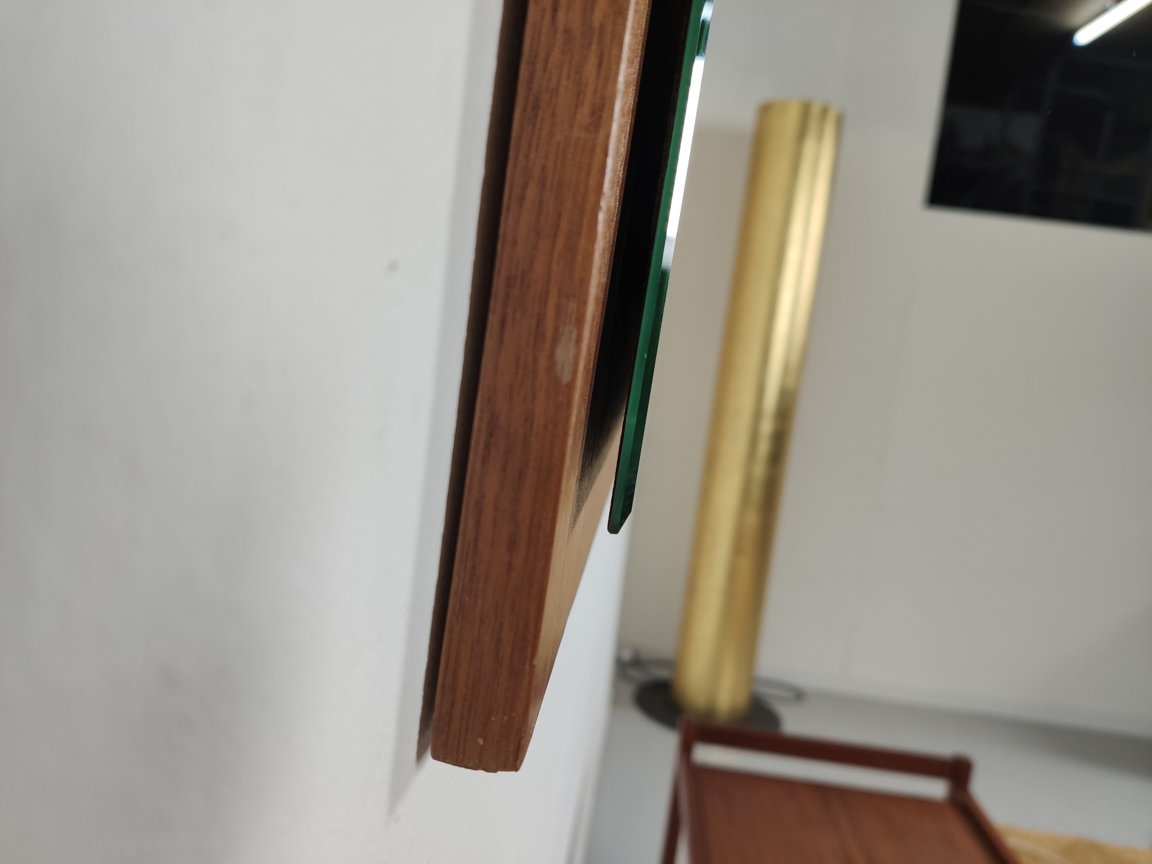 Scandinavian bevelled mirror in 60s teak 37x77cm