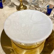 Fruit bowl or empty pocket in carved alabaster