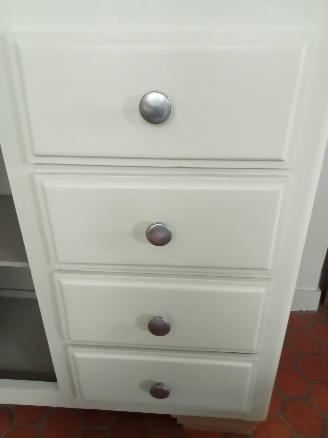 Asymmetrical wardrobe
