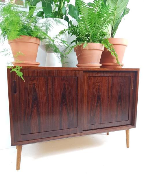 Danish vintage furniture with rosewood sliding doors Hundevad