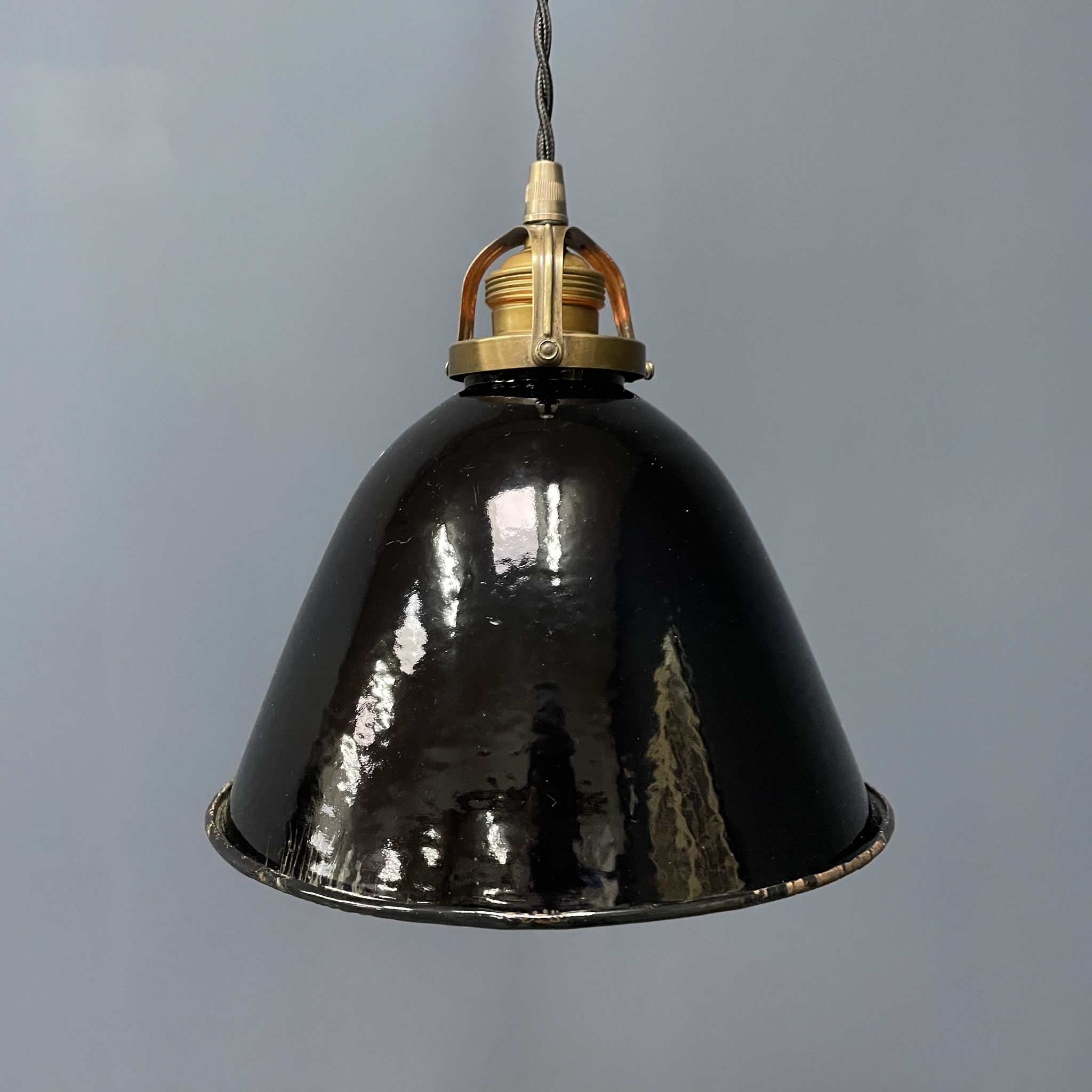 Small size black enamel hanging lamp with brass fixture