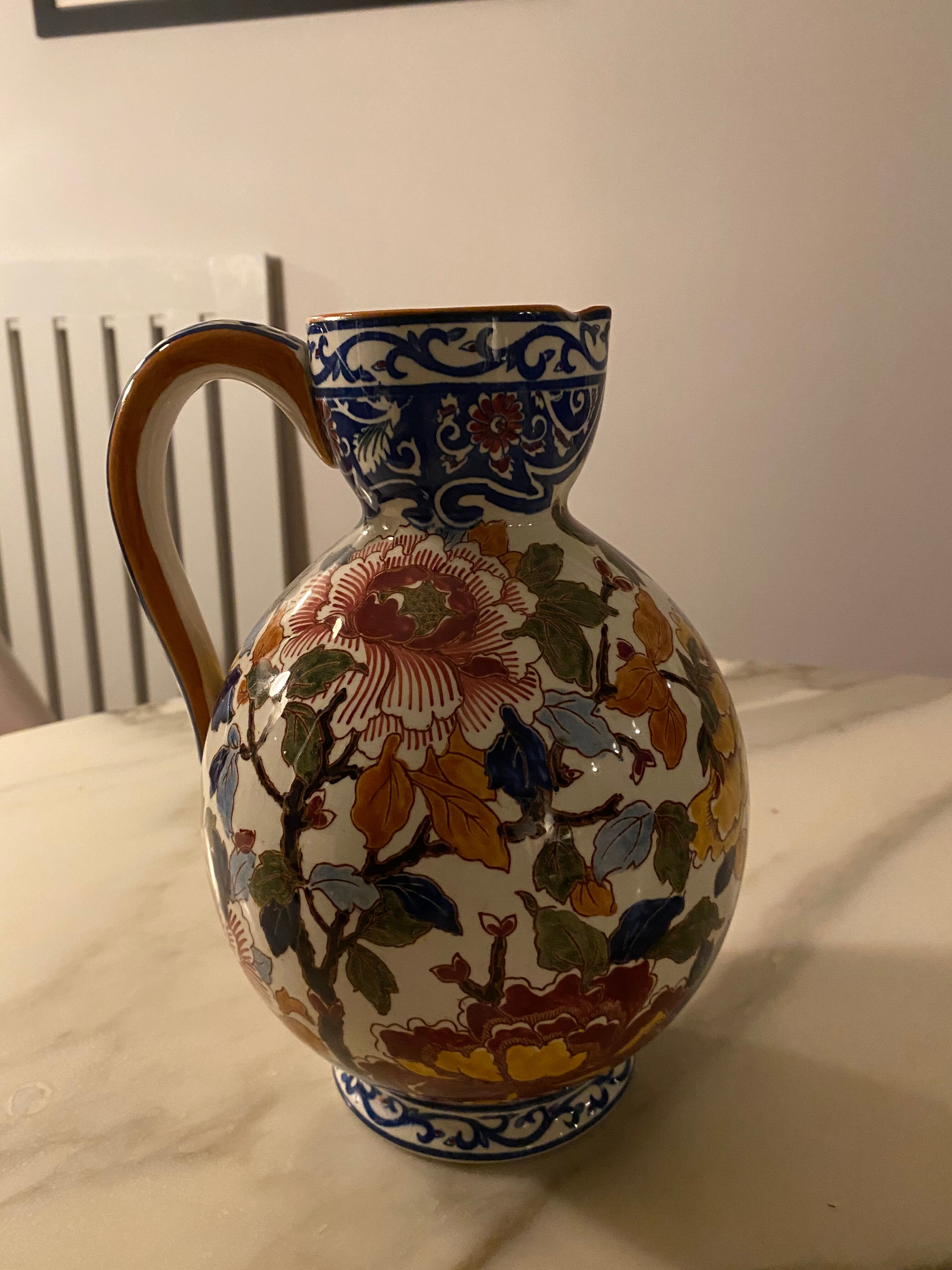 Jug or pitcher of Gien Peonies