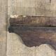 Corniche fronton en bas relief en bois