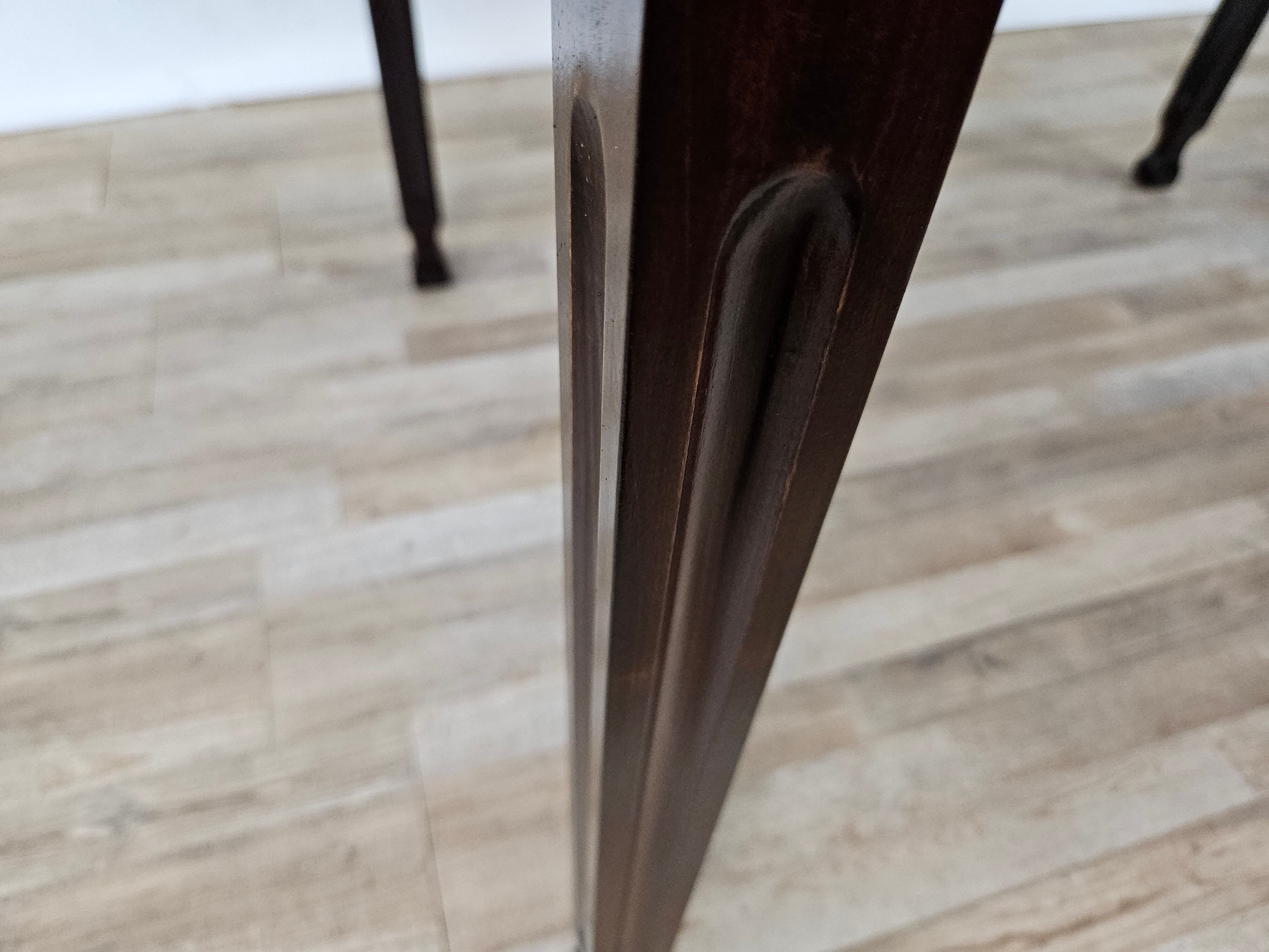 Table à manger extensible de style scandinave en noyer et ébène