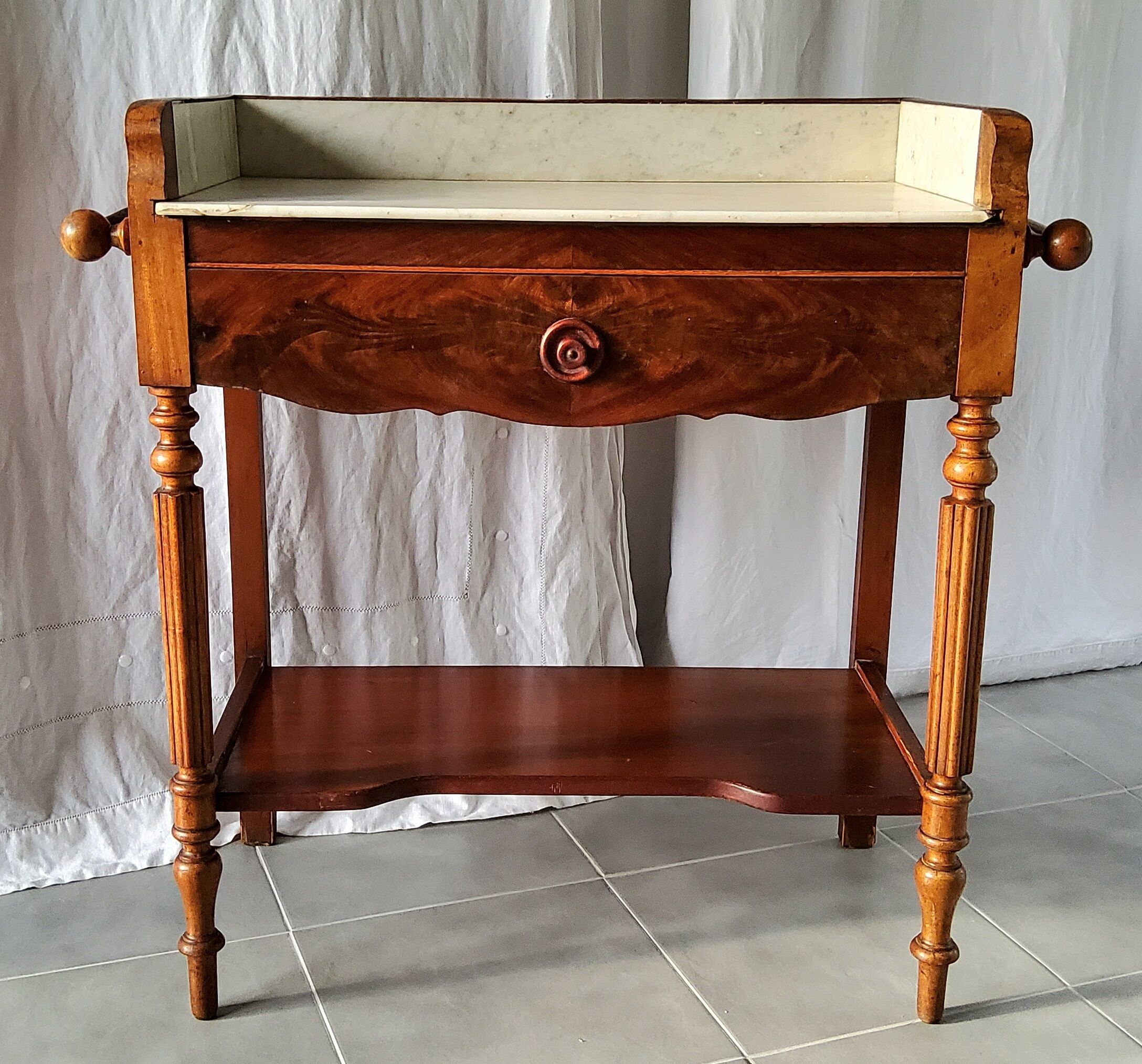 Louis Philippe toilet furniture