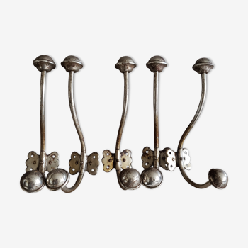 Set of 5 metal wall hooks