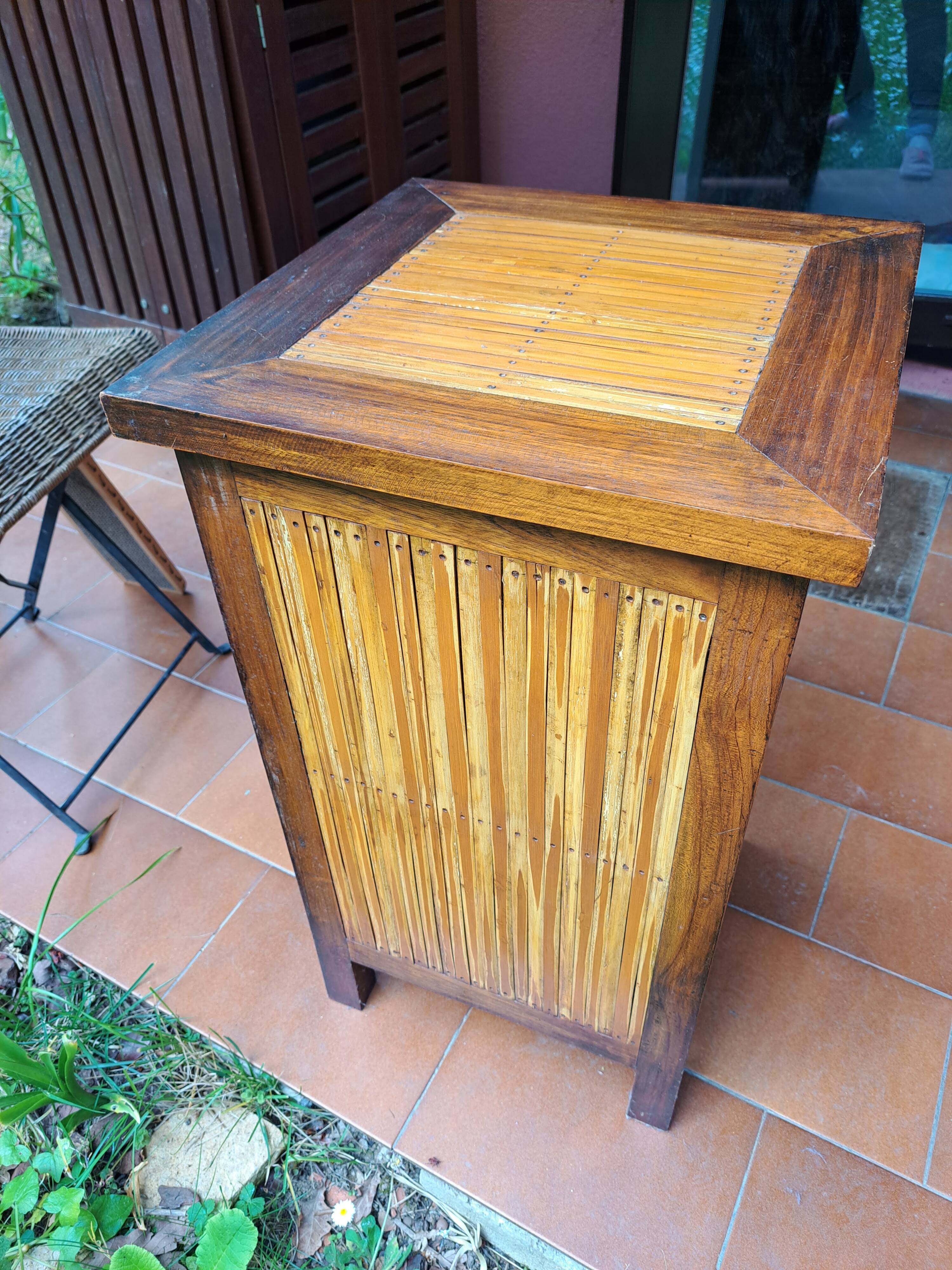 ASIAN FURNITURE WITH DRAWERS IN SOLID TEAK