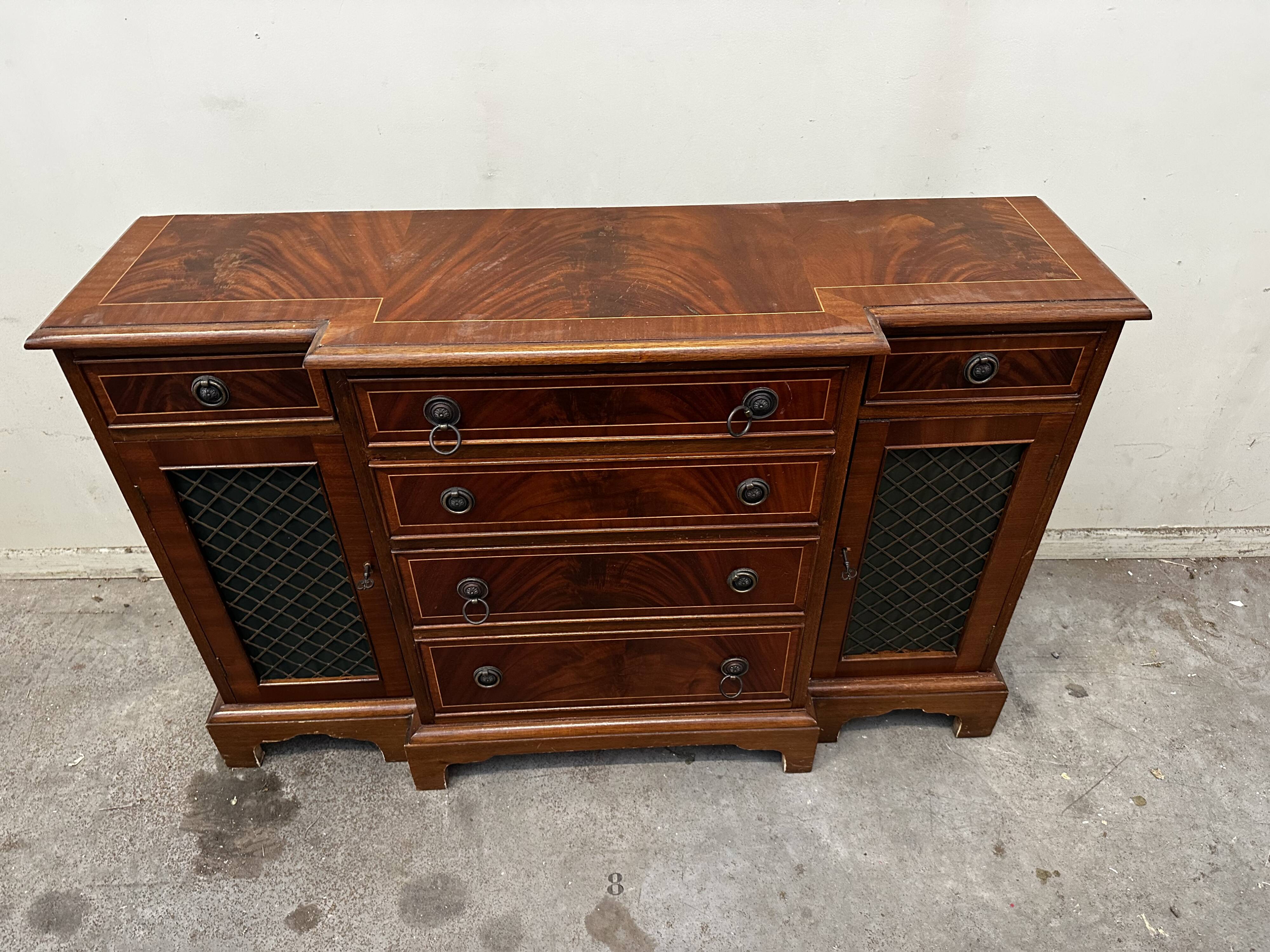 Buffet Anglais en acajou fin 19 e