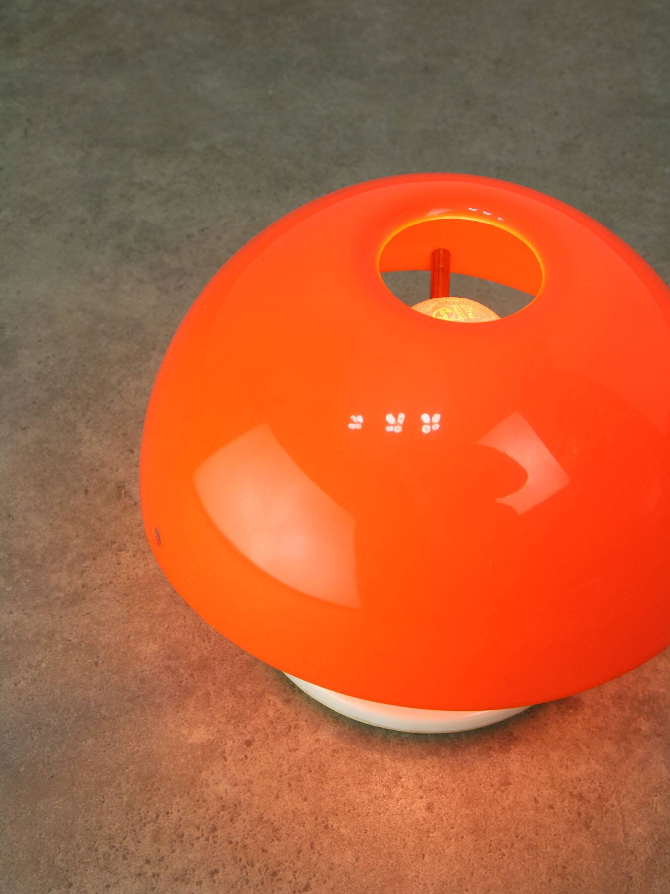 Space Age "Nule" Mushroom Table Lamp by Luigi Massoni for Guzzini, 1970s
