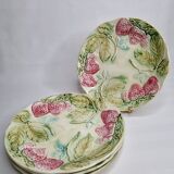 Set of 4 plates in Onnaing slurry decorated with strawberries, 21 cm