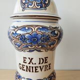 Pharmacy pot, Saint-Clement