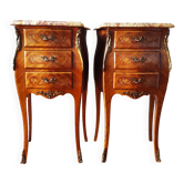Paire de tables de chevet de style Louis XV