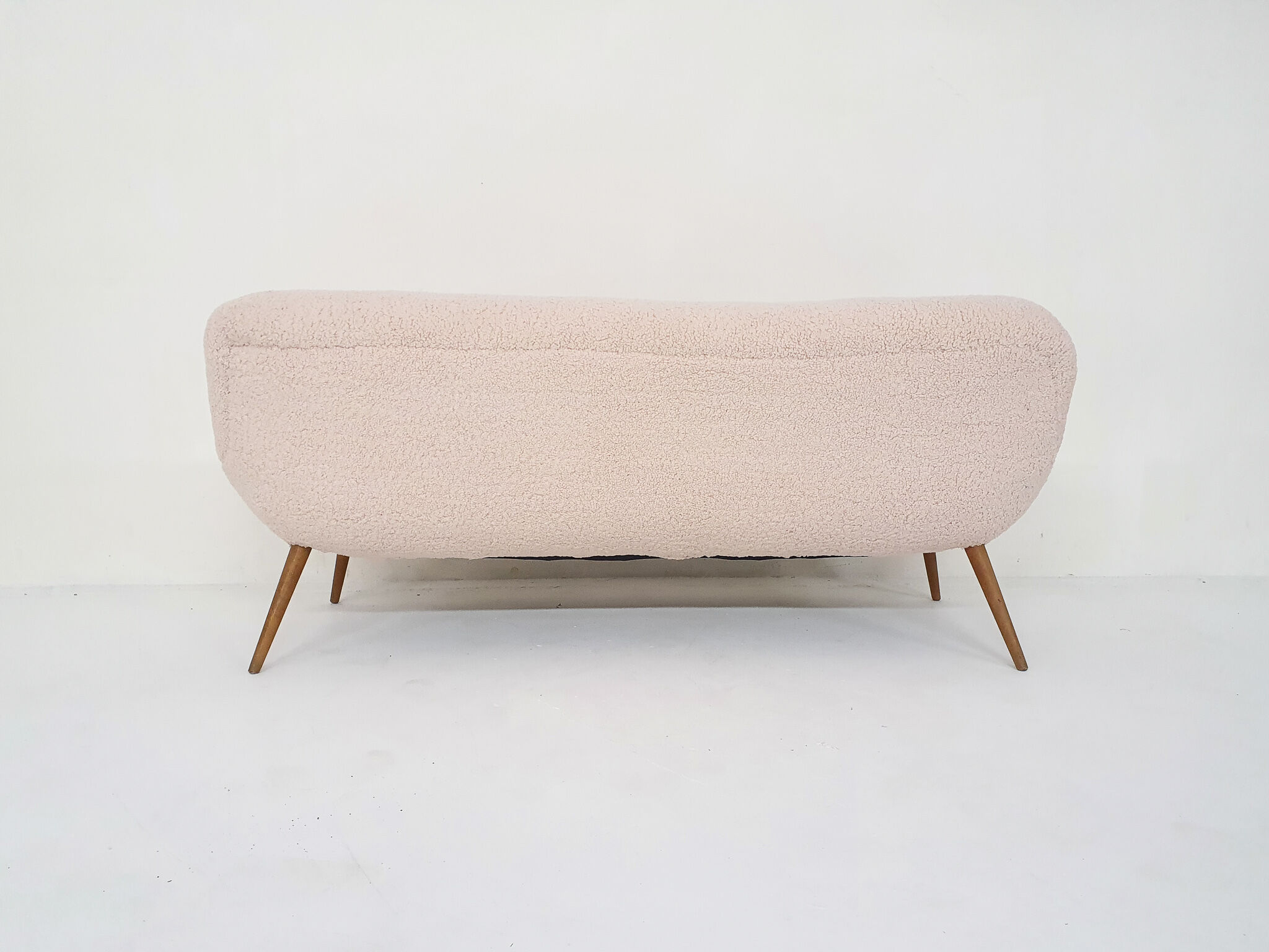 Canapé scandinave en laine bouclée, Danemark années 1960