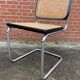 Chaise design Cesca modèle b32 noir et chrome