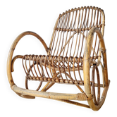 Rocking-chair ancien en rotin