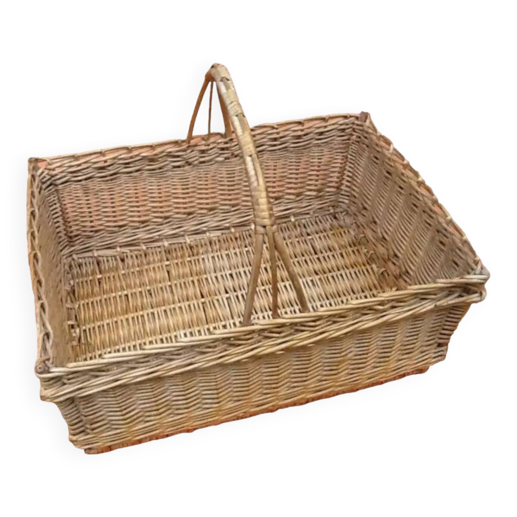 Wicker woven centerpiece basket