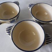 set of 3 small eared bowl