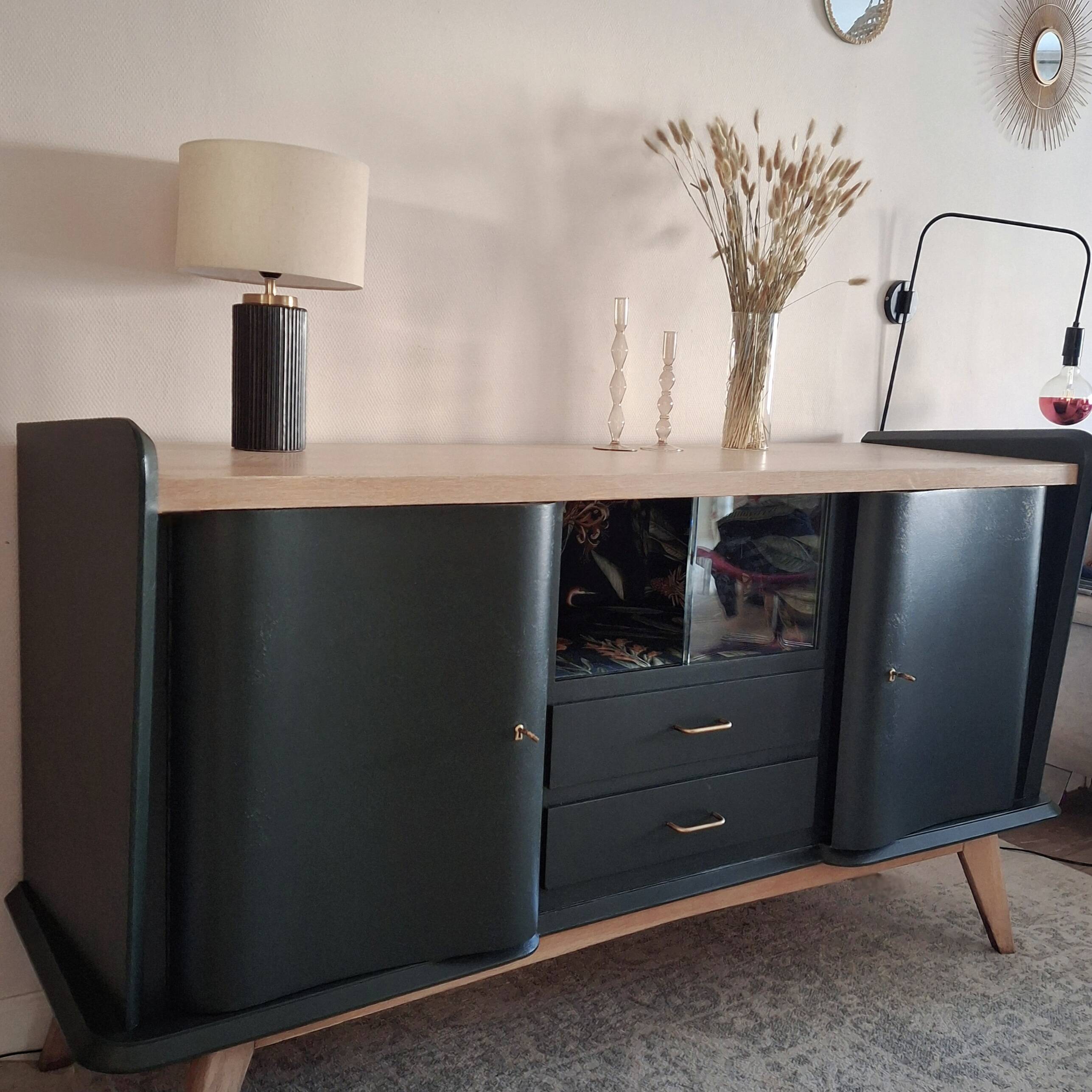 Vintage 60s sideboard