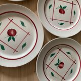 8 plates in faience