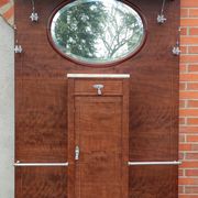Art deco entrance cloakroom