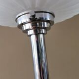 Art deco lamp in chromed metal and frosted glass
