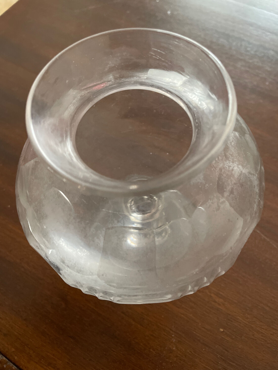 Pot with leeches crystal nineteenth century