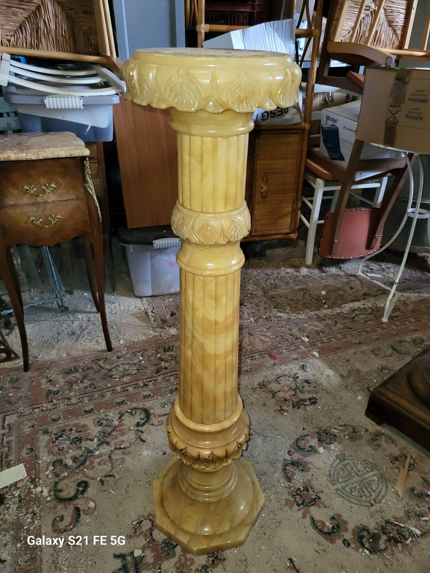 Colonne en pierre naturelle