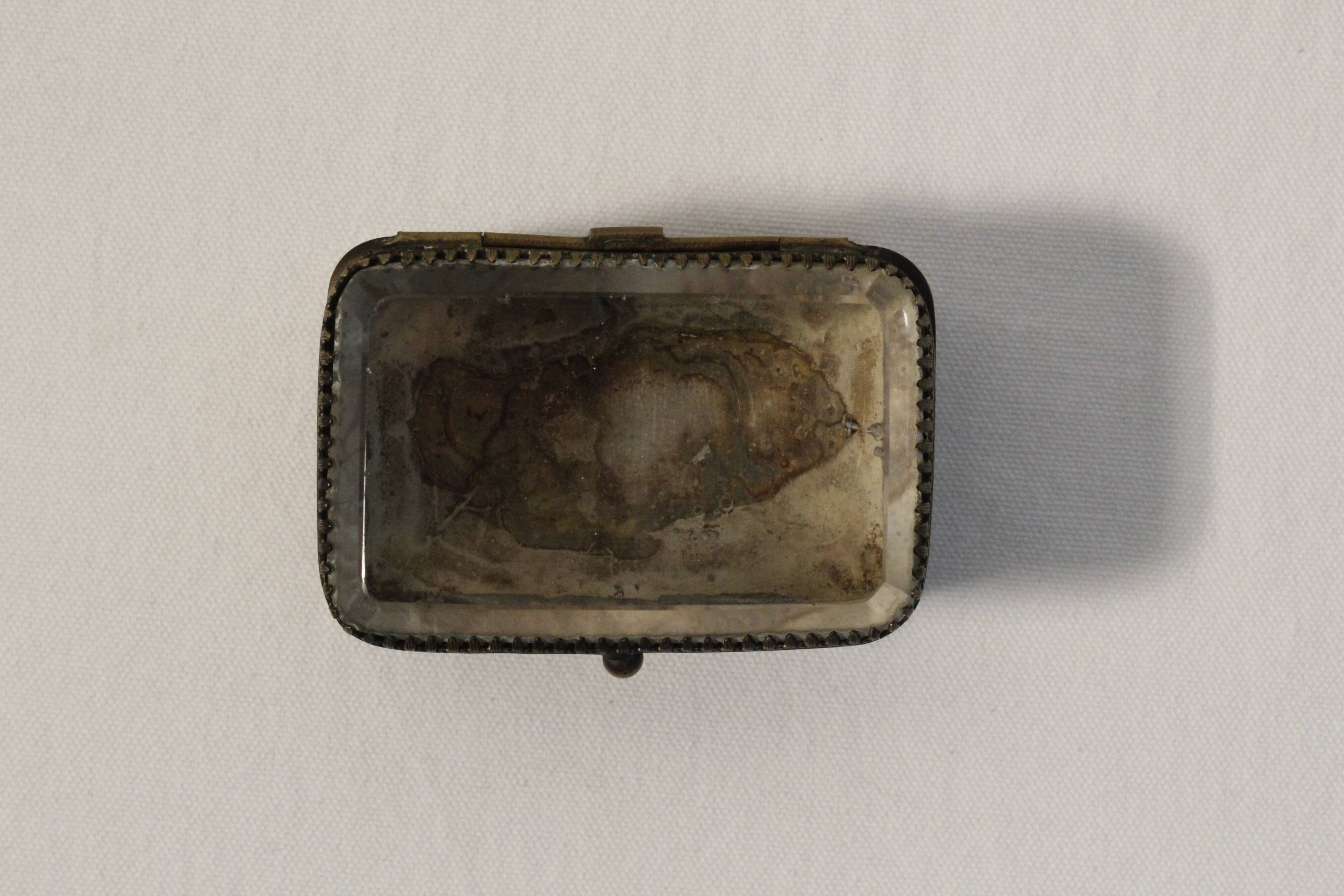 Antique jewelry box Napoleon III in brass and beveled glass