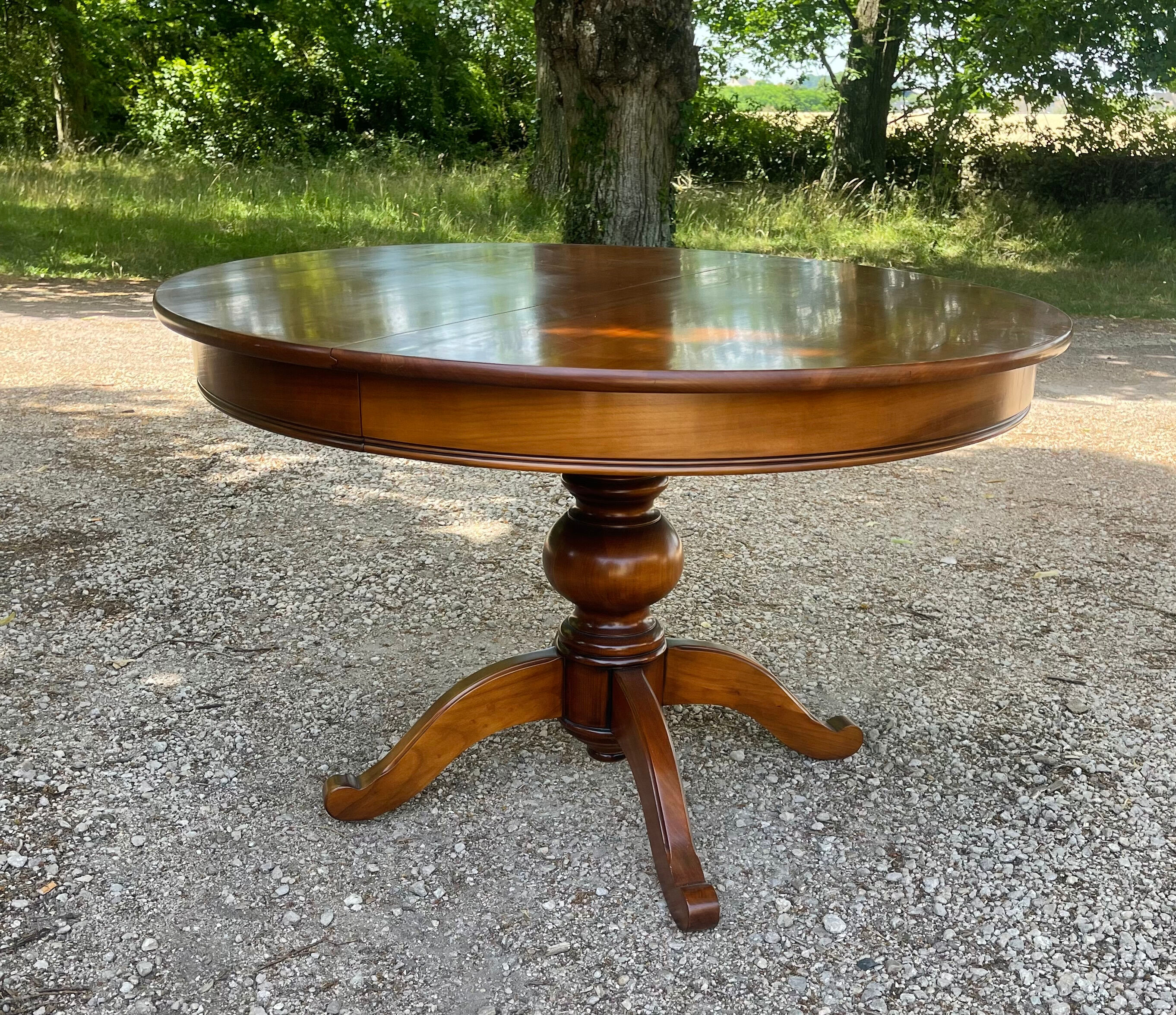 Cherry Round Table