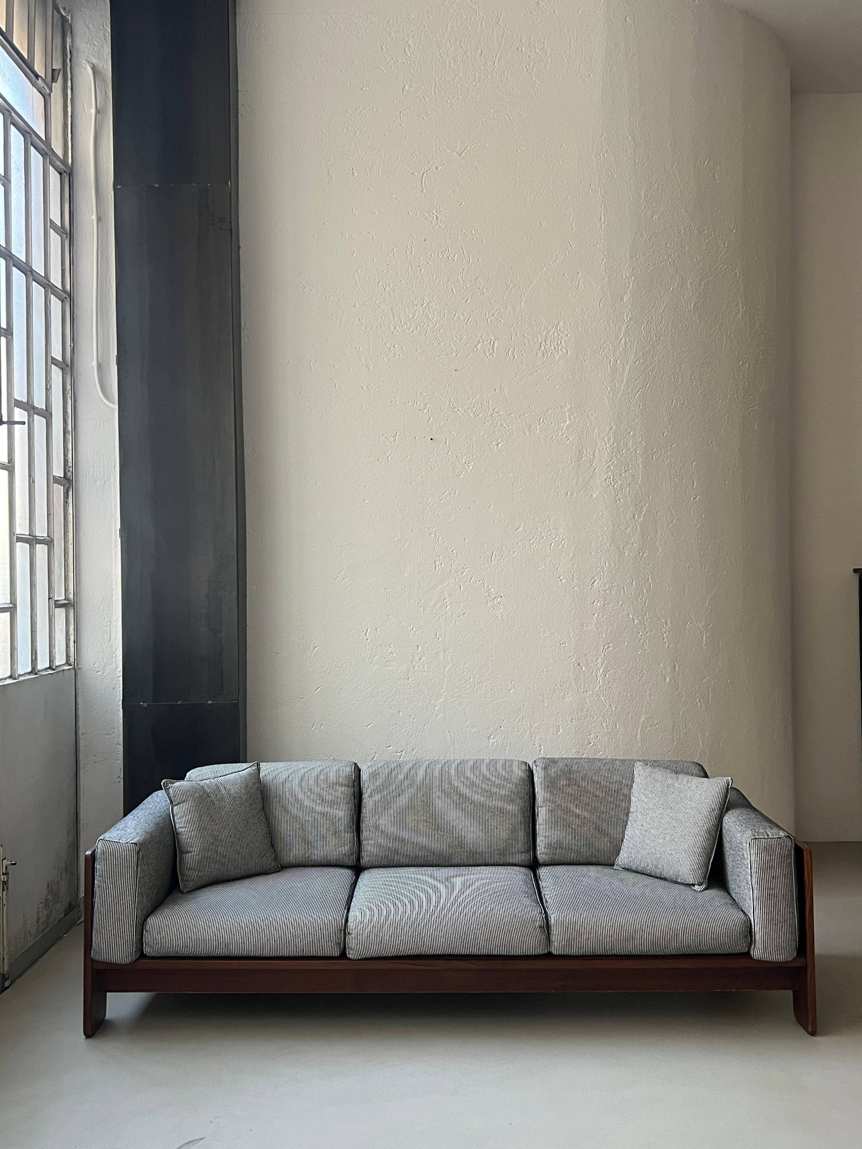 Sculptural Mid Century Bastiano sofa by Afra and Tobia Scarpa, Made in Italy